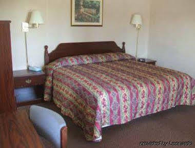 Four Seasons - Albany Motel Castleton-on-Hudson